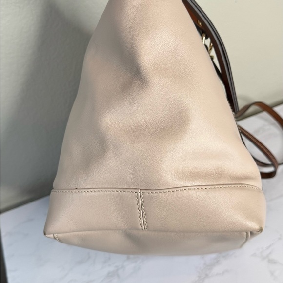 Dooney & Bourke Wexford Leather Tilly Large Tote Shoulder Bag Cream Brown - Picture 8 of 15